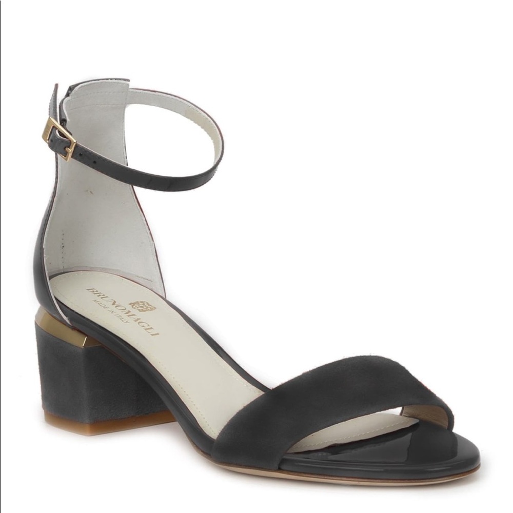 NEW Bruno Magli Women’s Dora Sandal Black / 36